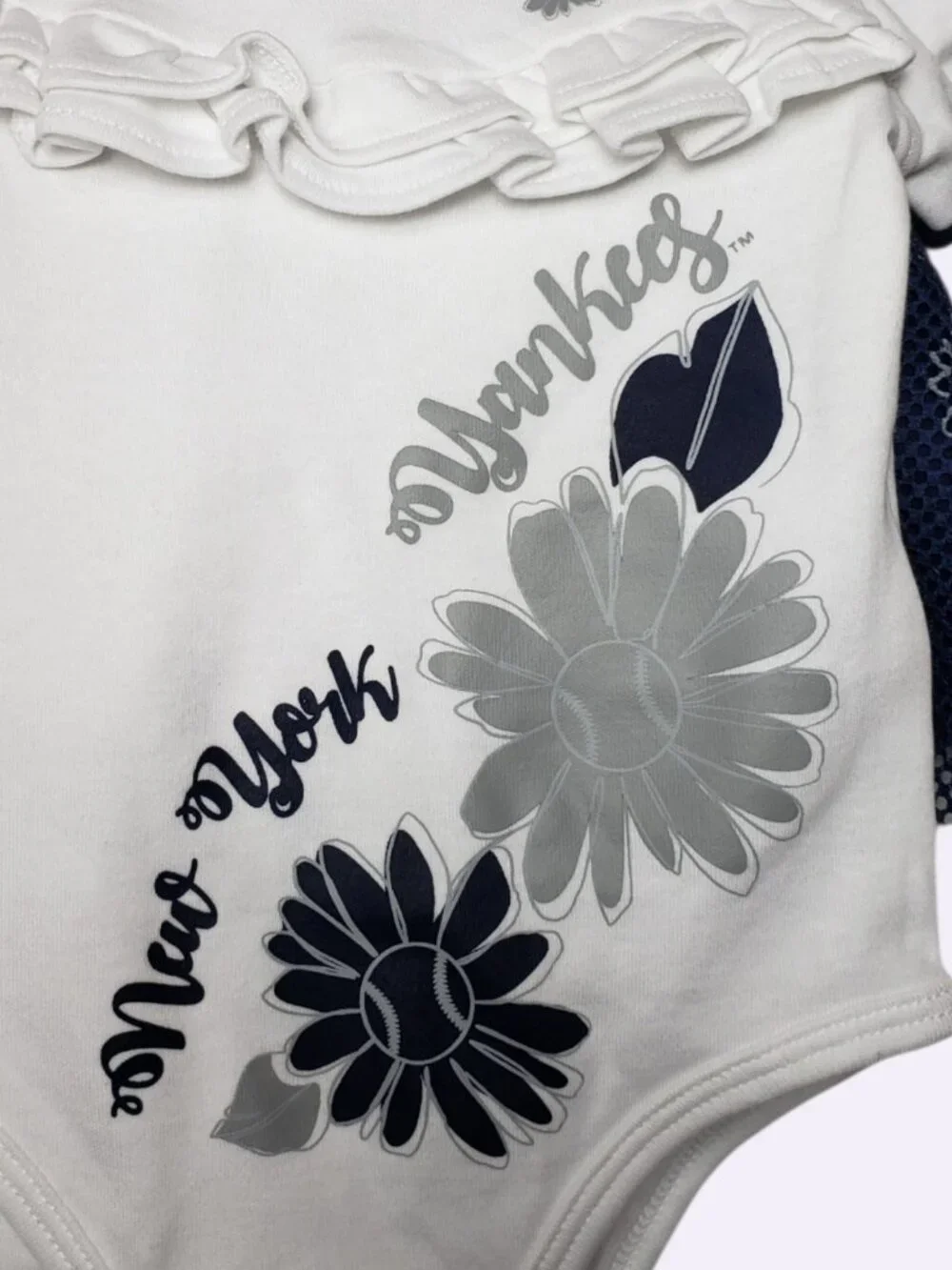 New York Yankees MLB Baby Girls 3-Piece Creeper Set Bodysuit Skirt Headband 3/6m